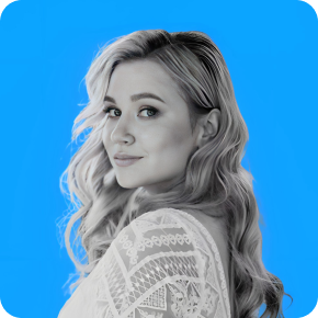 Виктория — Менеджер по работе с клиентами